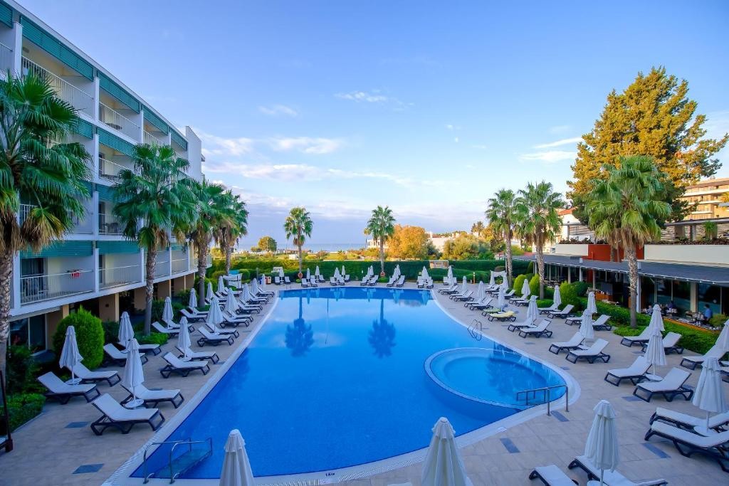 TUI BLUE BARUT ANDIZ ADULTS ONLY 16+