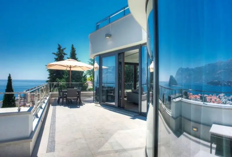 ALEXANDAR MONTENEGRO LUXURY SUITES & SPA