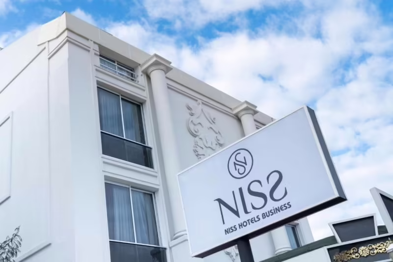 NISS BUSINESS HOTEL