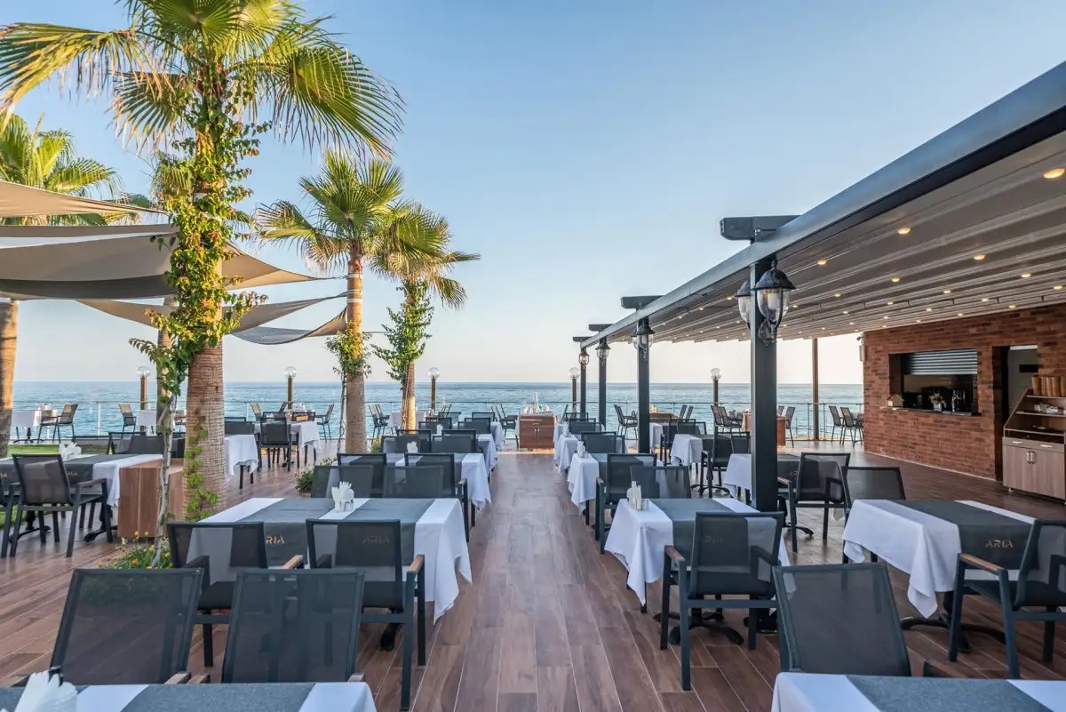 ARIA RESORT & SPA (EX. MIRADOR HOTEL)