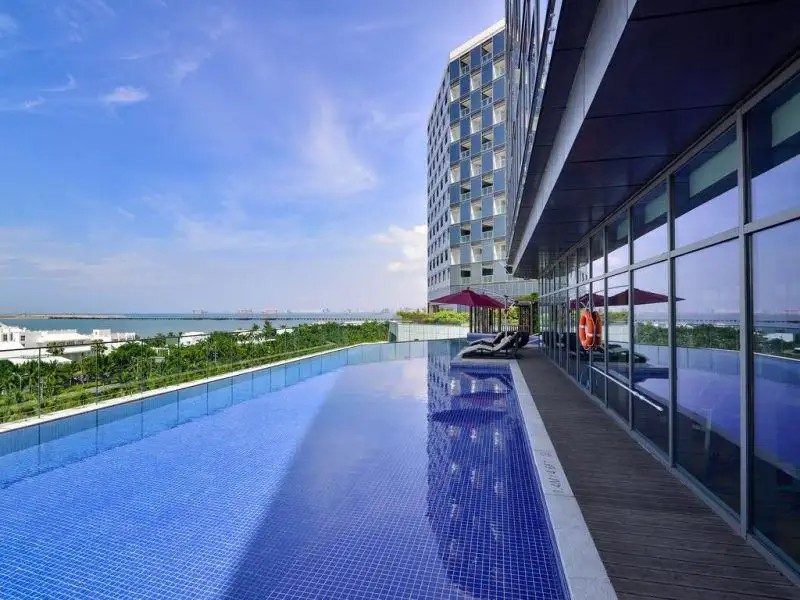 HOLIDAY INN HAIKOU WEST COAST