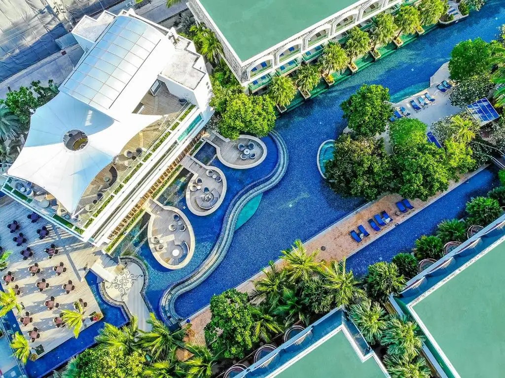 PHUKET GRACELAND RESORT & SPA