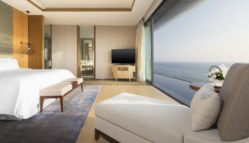 grand ocean front suite