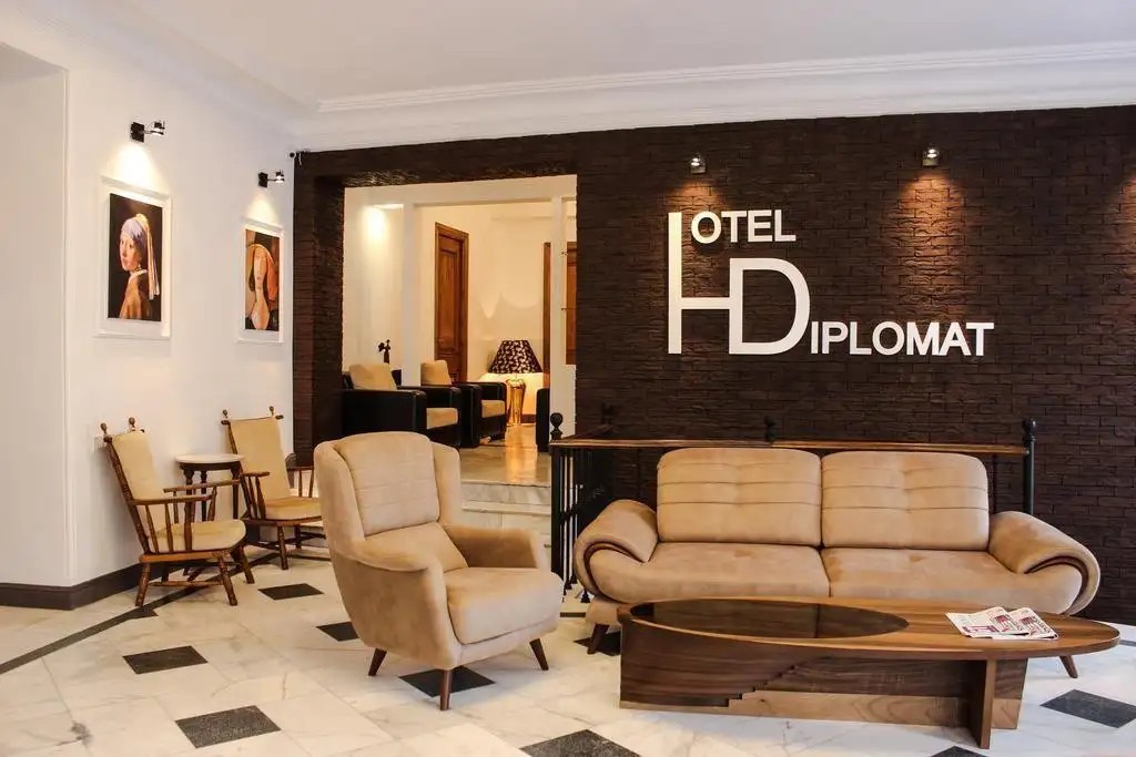 DIPLOMAT