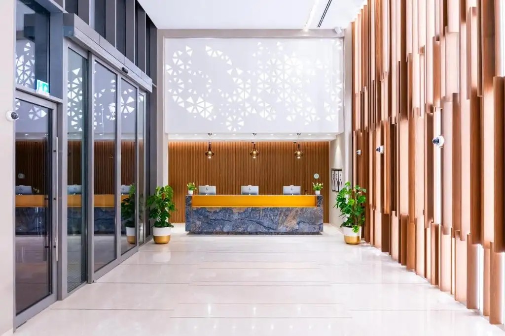 TUMBI HOTEL DUBAI THE PALM TAPESTRY COLLECTION BY HILTON