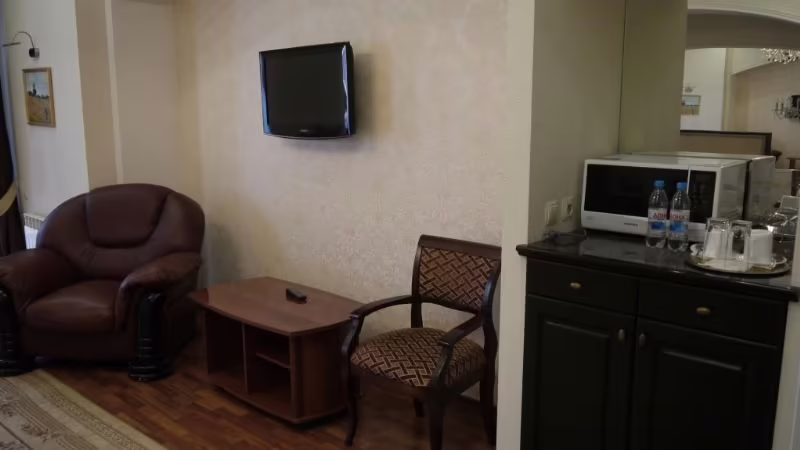 STARIY STALINGRAD HOTEL (СТАРЫЙ СТАЛИНГРАД)