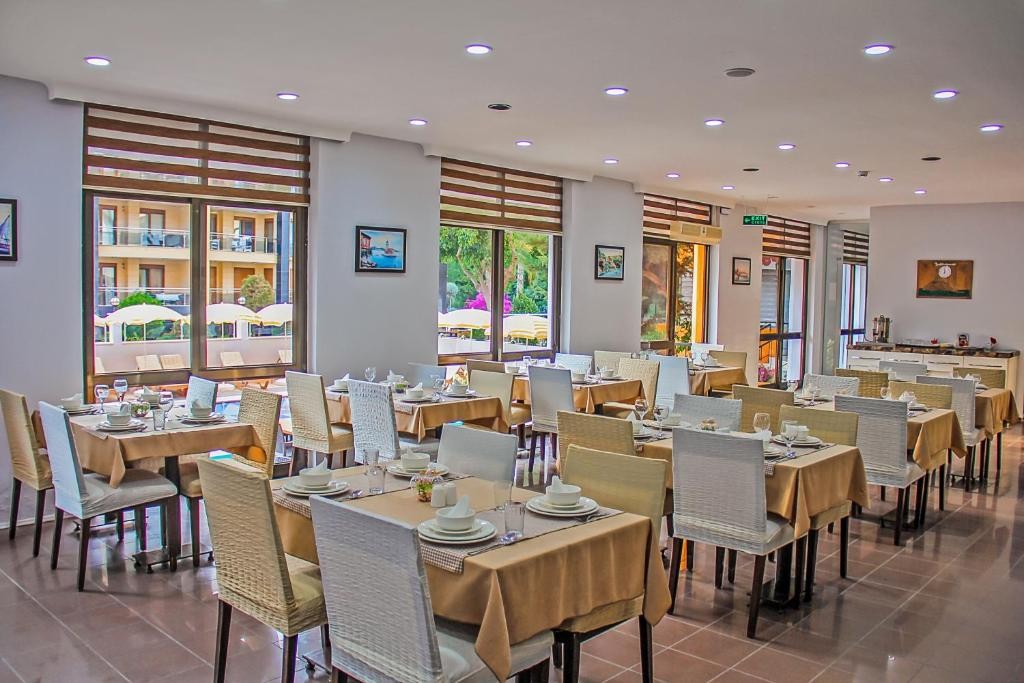 YAMANLIFE HOTEL