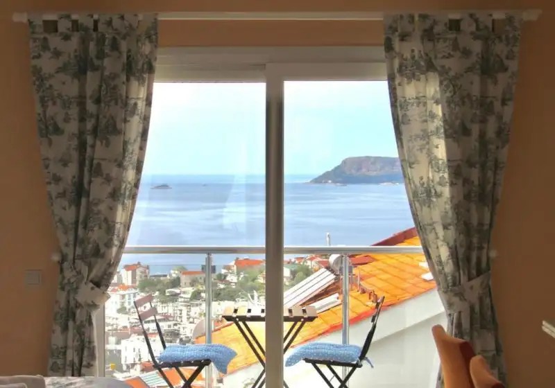 SAYLAM SUITES HOTEL
