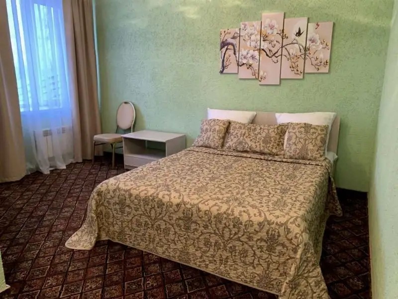 РУССКАЯ ТРОЙКА