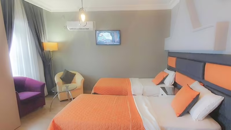 THE BOUTIQUES HOTEL