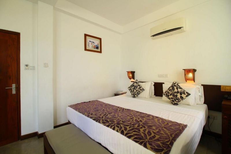 deluxe side sea view and balcony