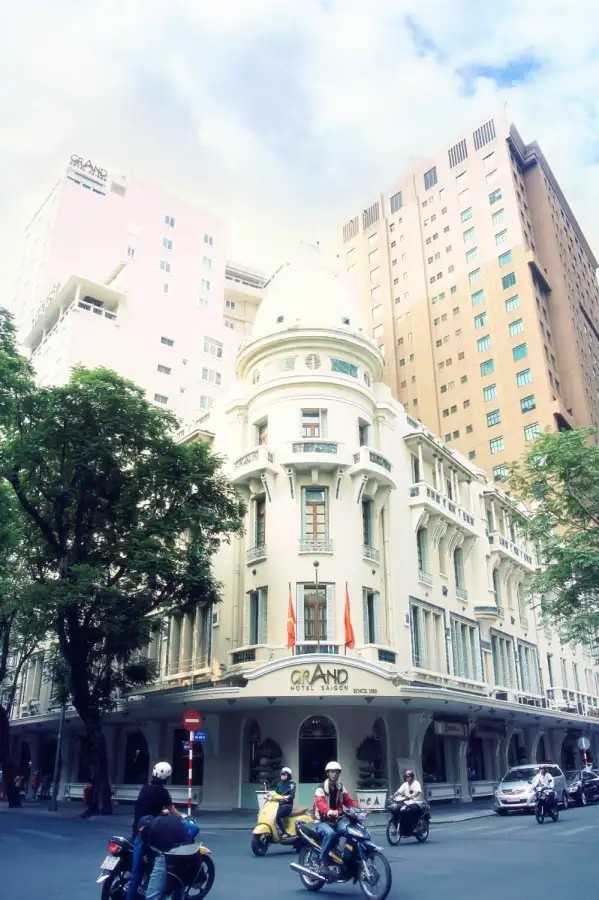 GRAND SAIGON
