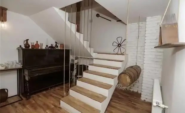 BARATASHVILI 12 HOTEL