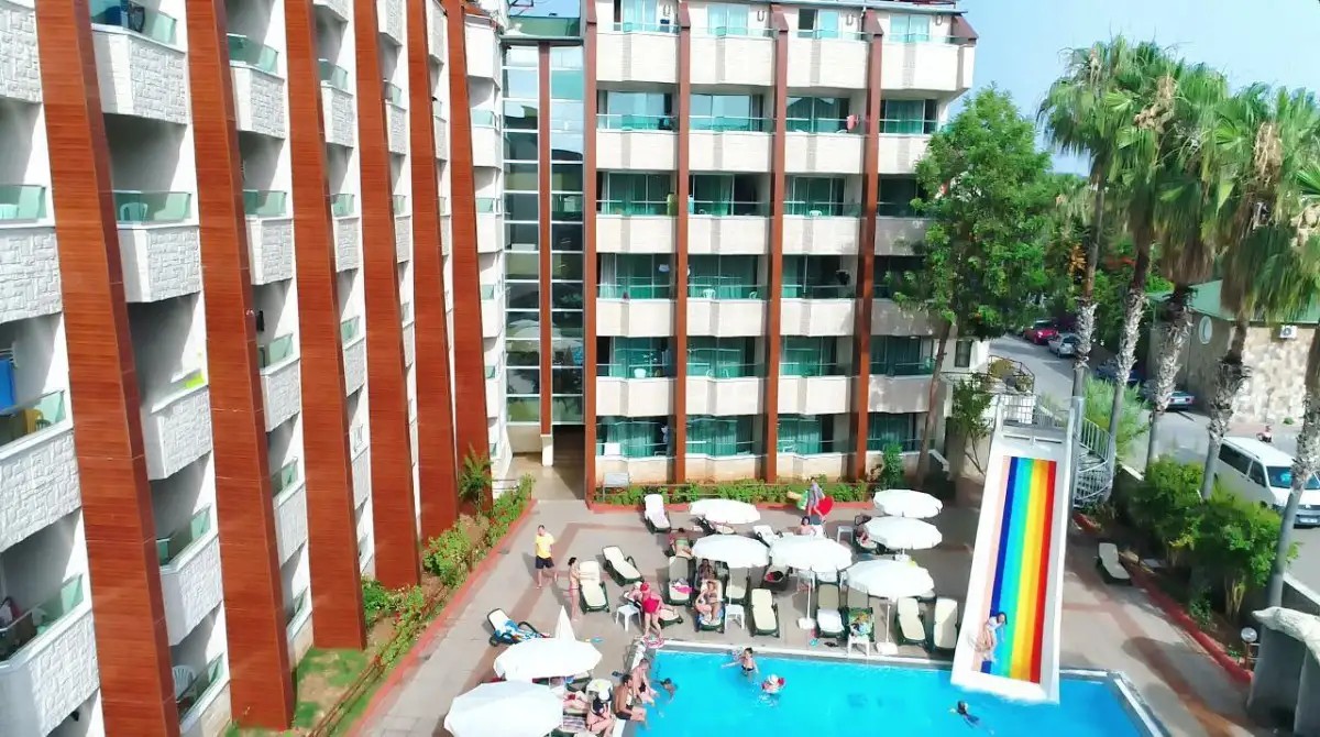 CLUB MONTE CARLO (EX. CLUB TESS)