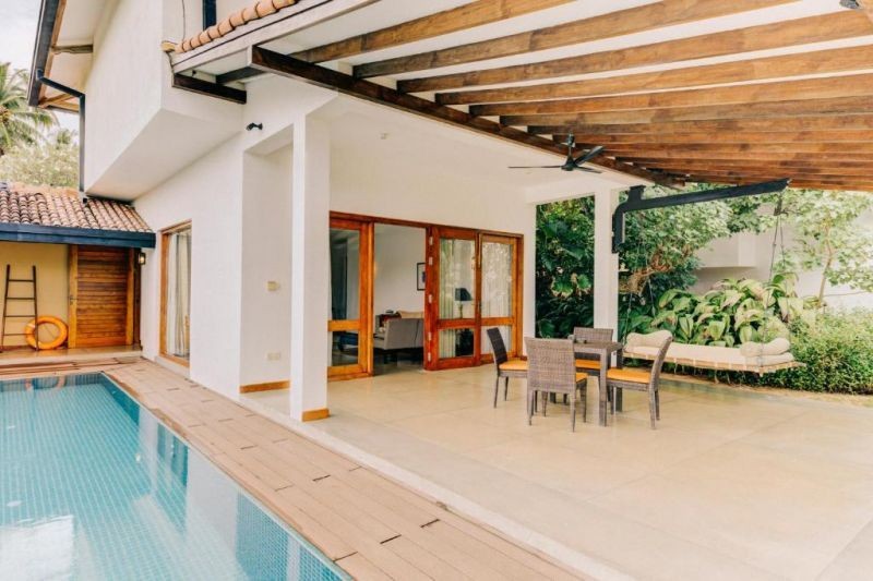 pool suite