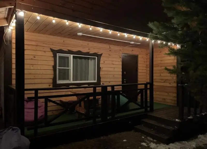 BRAUNHOUSE (БАРН ХАУС)