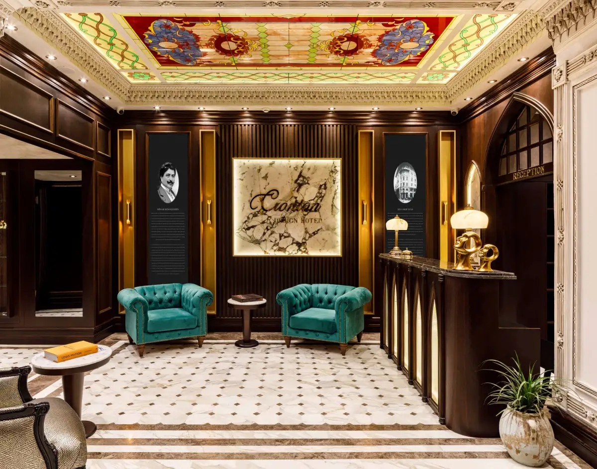 CRONTON DESIGN HOTEL