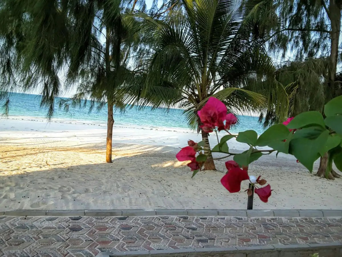 MERMAIDS COVE BEACH RESORT & SPA