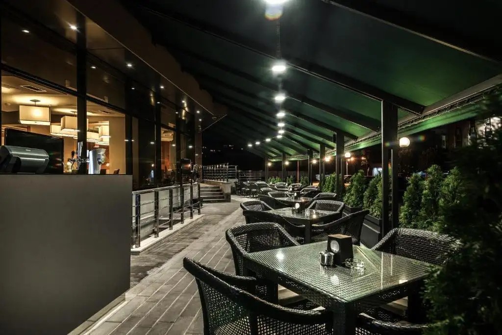 YEREVAN PLACE (EX. HYATT PLACE YEREVAN)