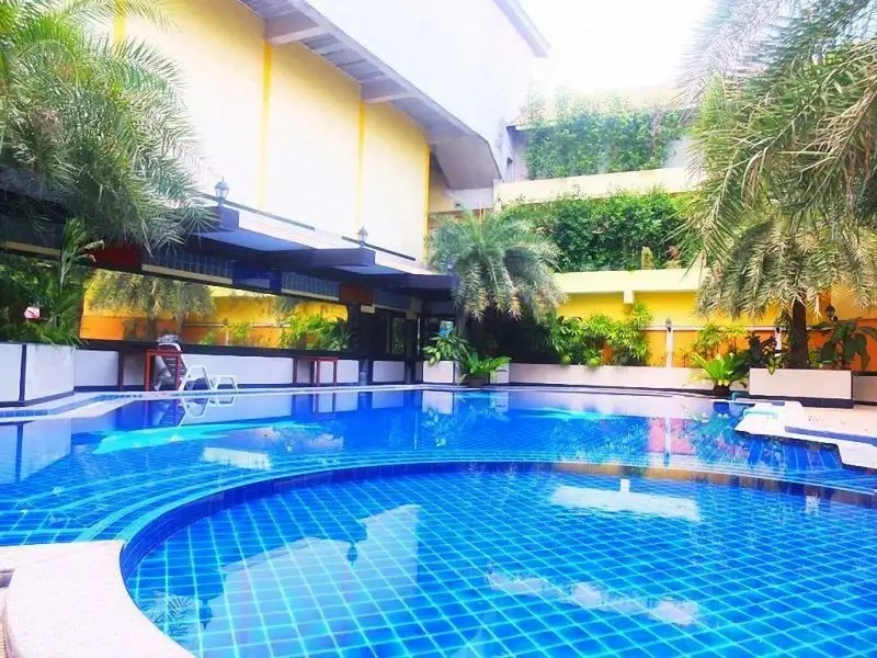 JOMTIEN HOLIDAY HOTEL