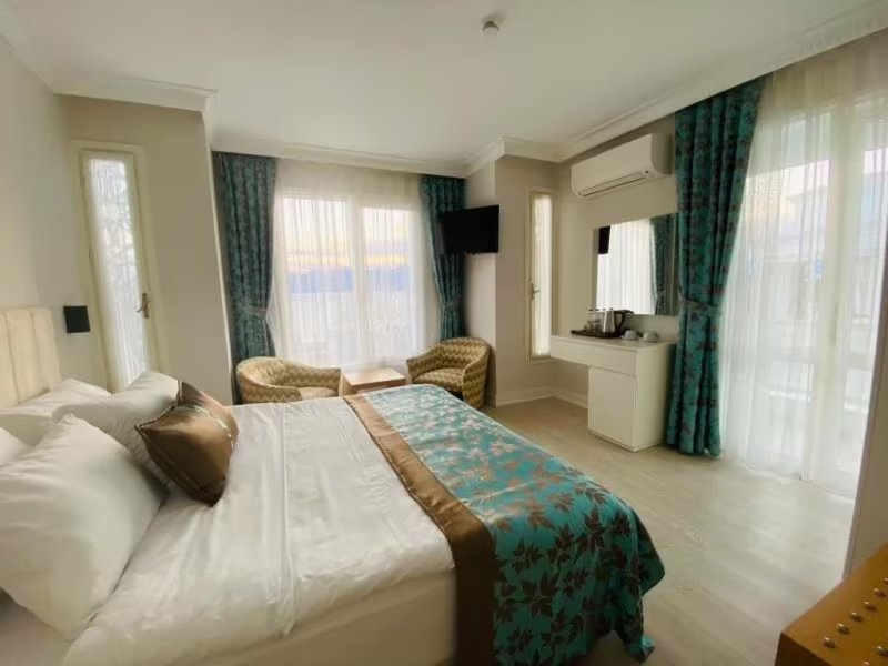 LARA VISTA HOTEL