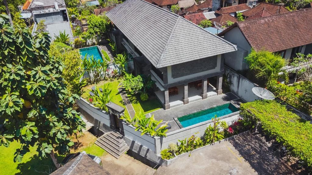 FULL MOON VILLA