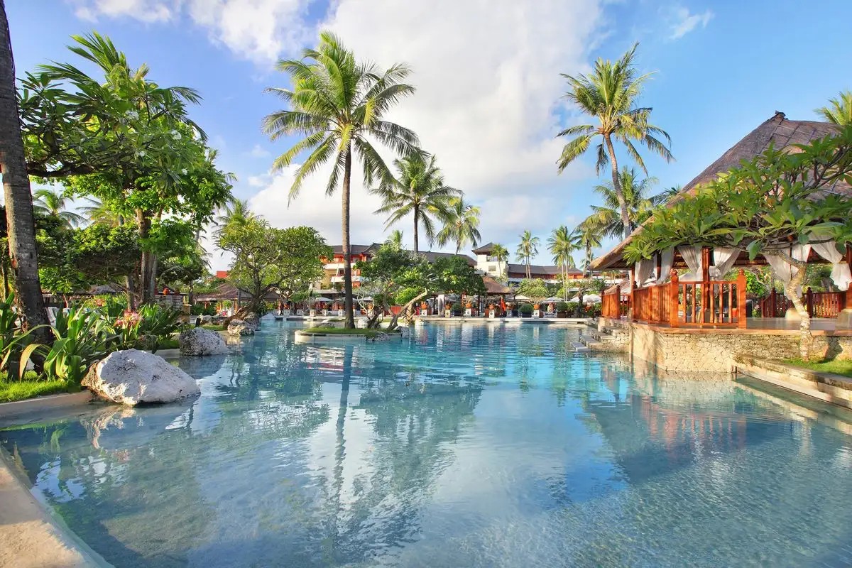NUSA DUA BEACH HOTEL & SPA