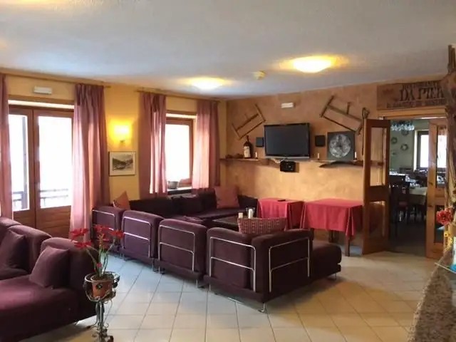 SCIATORI SESTRIERE