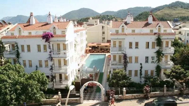 CLUB CEYLAN APART HOTEL