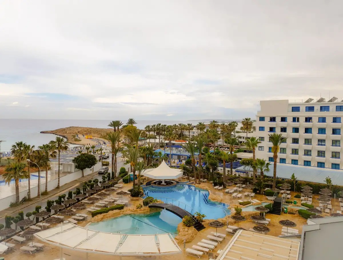 TASIA MARIS BEACH ADULTS ONLY 16+