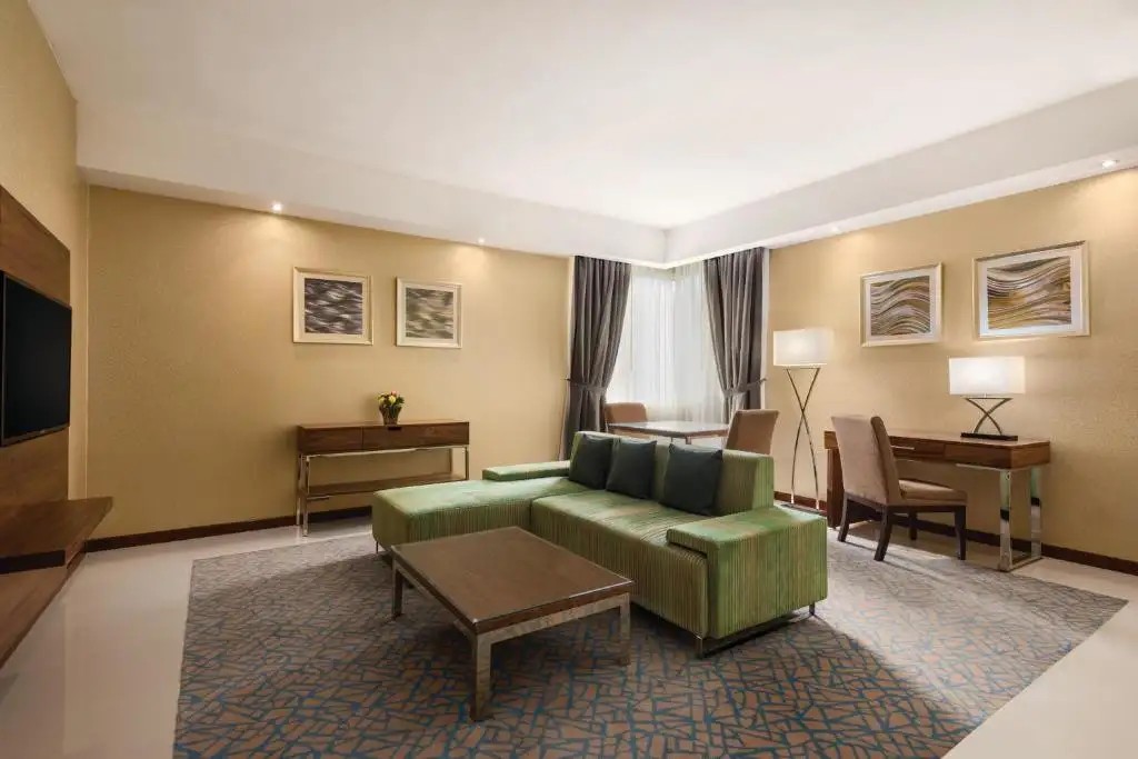 HOWARD JOHNSON HOTEL ABU DHABI