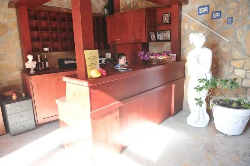 KERKYRA BEACH APARTMENTS & STUDIOS