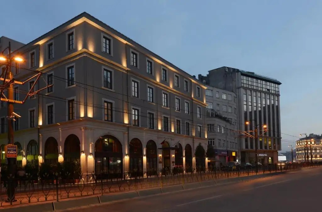 10 KARAKOY ISTANBUL
