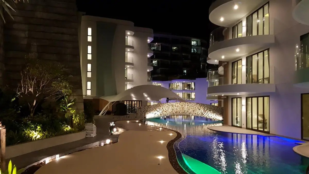 LETS PHUKET TWIN SANDS RESORT & SPA (EX.ABSOLUTE TWIN SANDS RESORT & SPA)