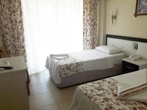 MONI HOTEL