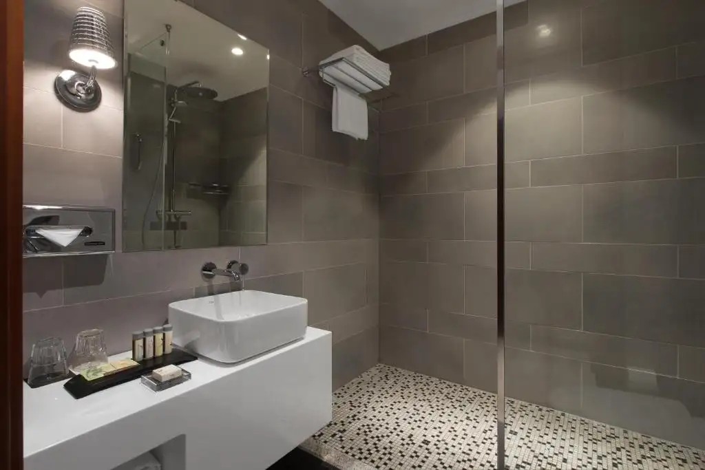 РЕНАРТИСС ИСААКИЙ САНКТ-ПЕТЕРБУРГ (EX. РЕНЕССАНС)