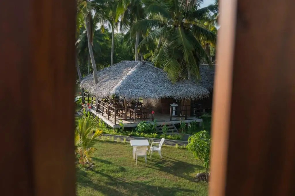 HIDEAWAY LODGE