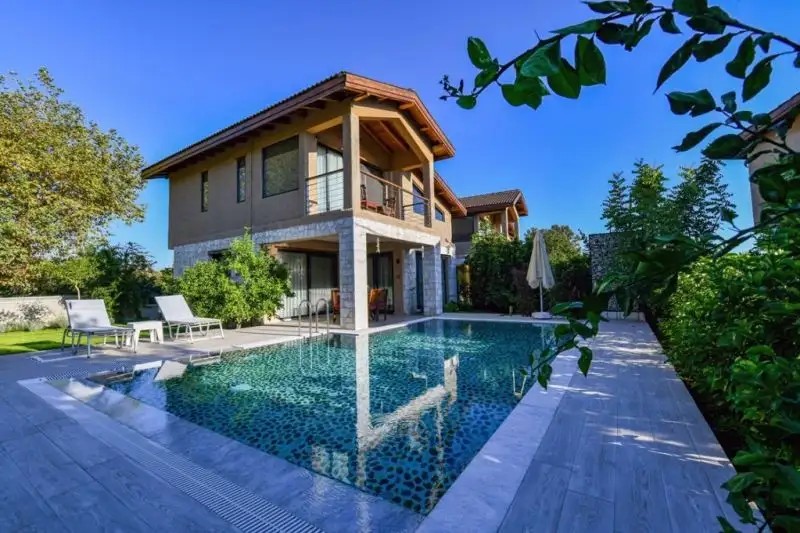 VOLANS SUITES