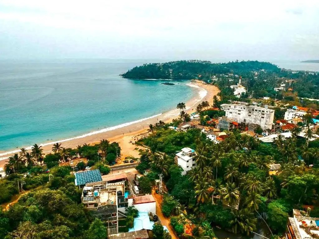 MIRISSA BEACH INN