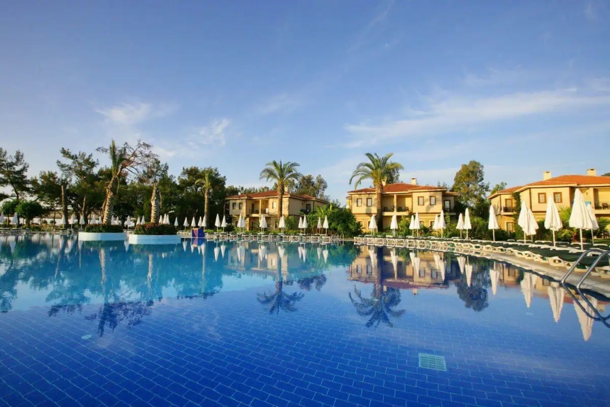 RAI PREMIUM TEKIROVA (EX. QUEENS PARK TEKIROVA)