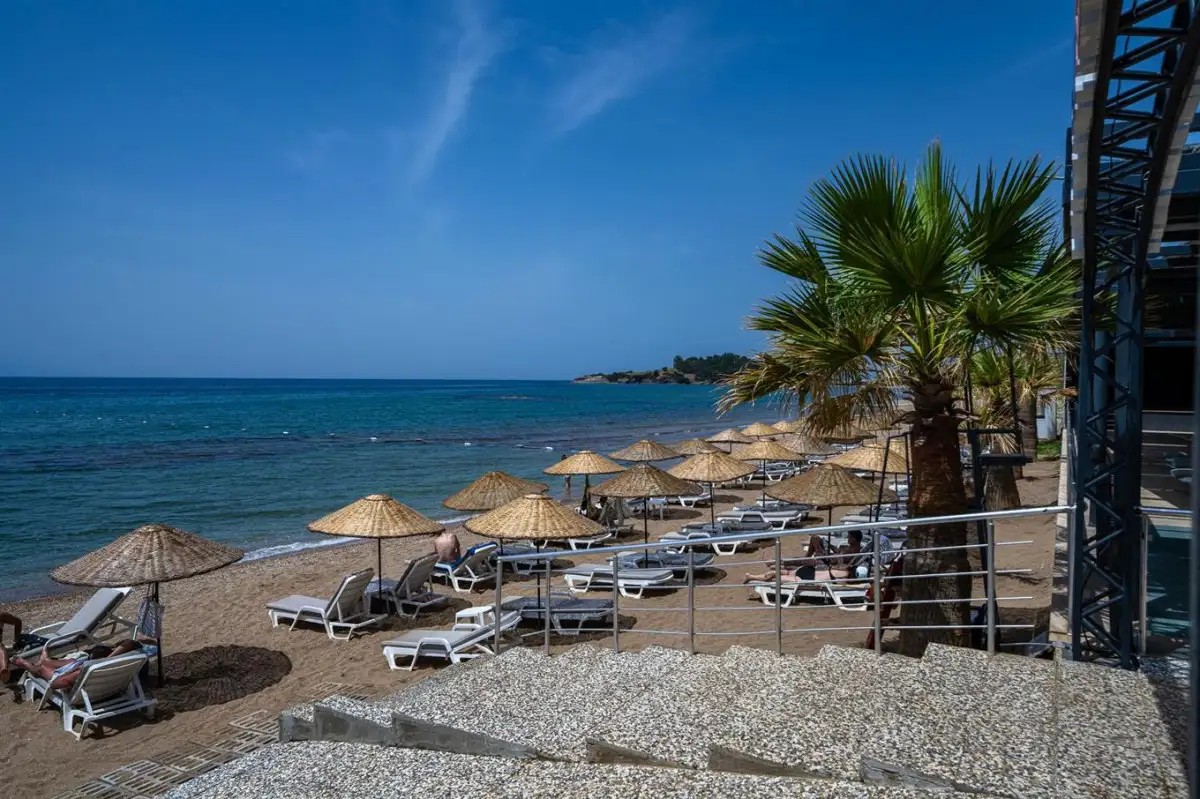 NOTION KESRE BEACH HOTEL & SPA