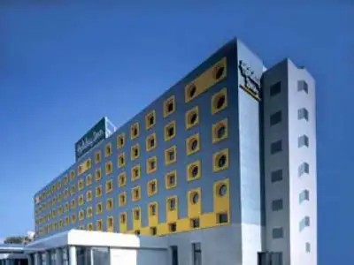 HOLIDAY INN ATHENS AIRPORT