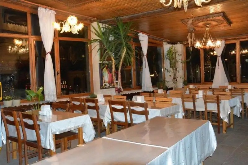 TRAVEL INN CAVE HOTEL