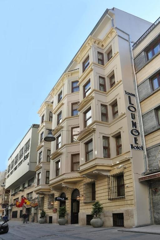 TAXIM LOUNGE HOTEL