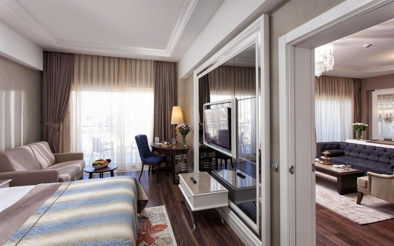 royal suite