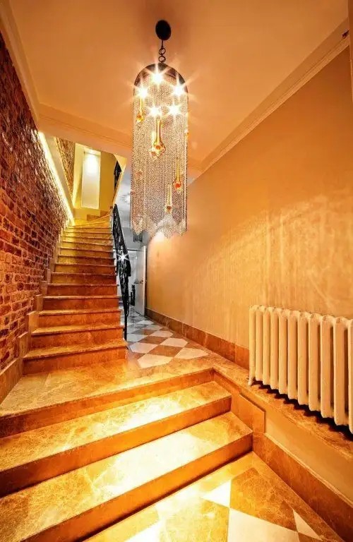 AZADE SUITES HOTEL