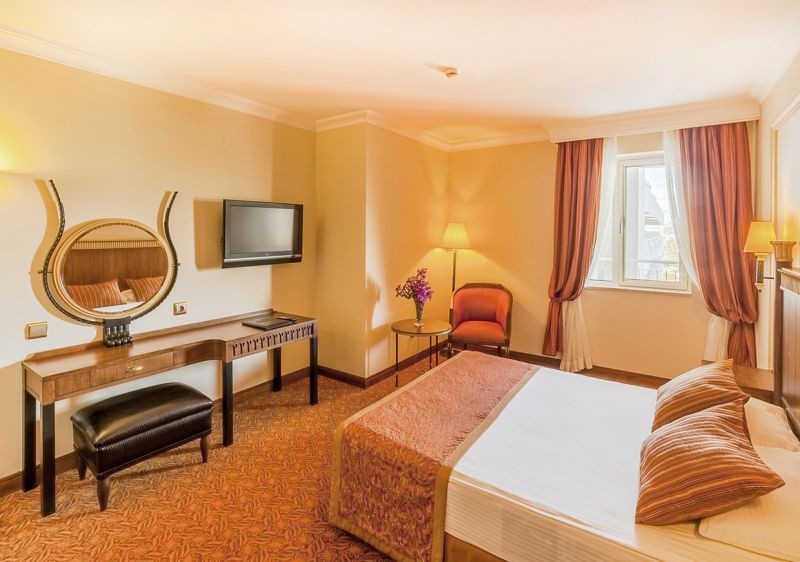 deluxe suite