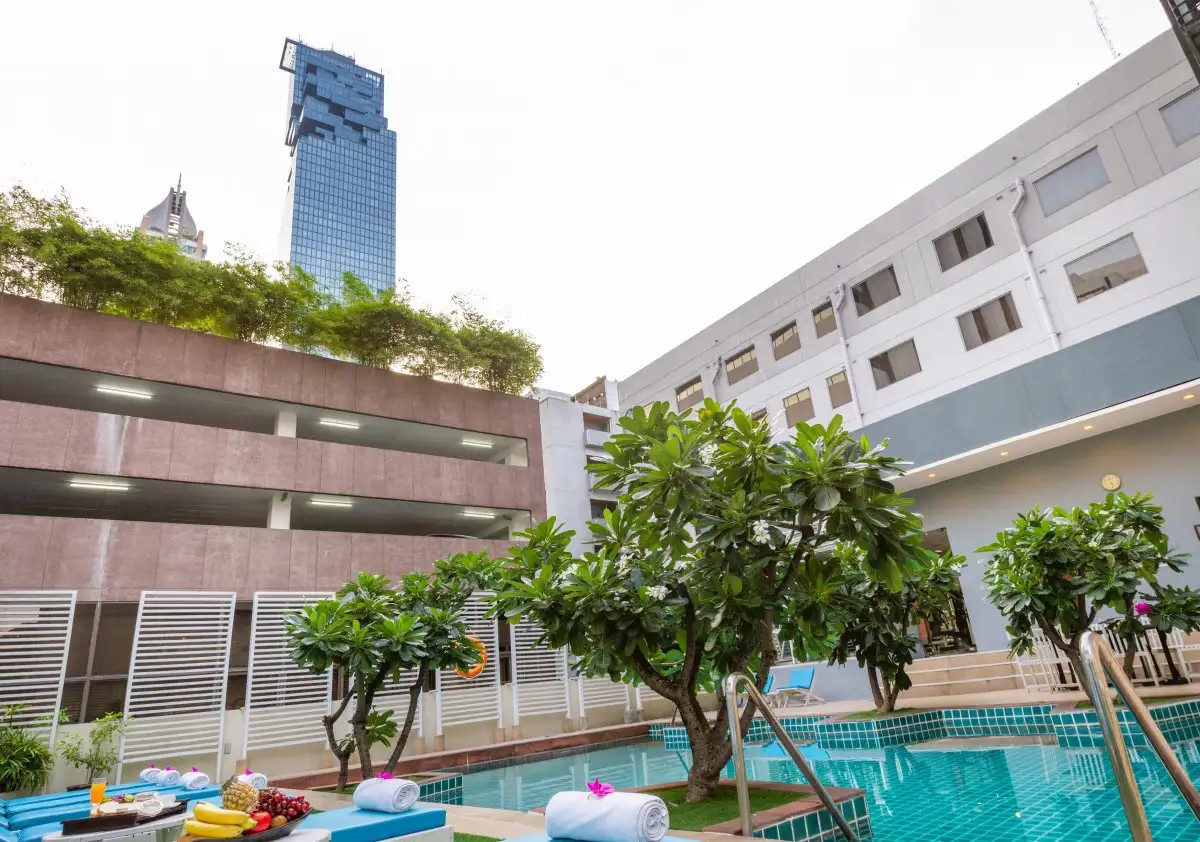 FURAMAXCLUSIVE SATHORN