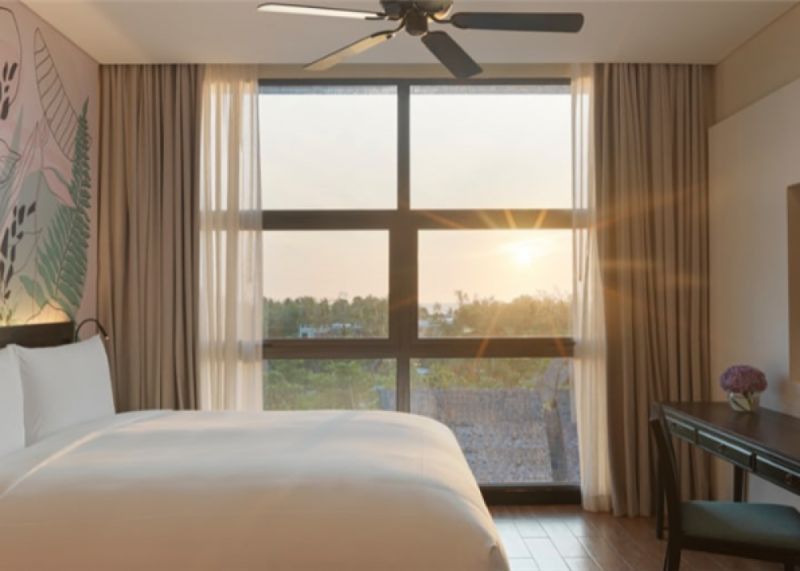 deluxe mai khao suite