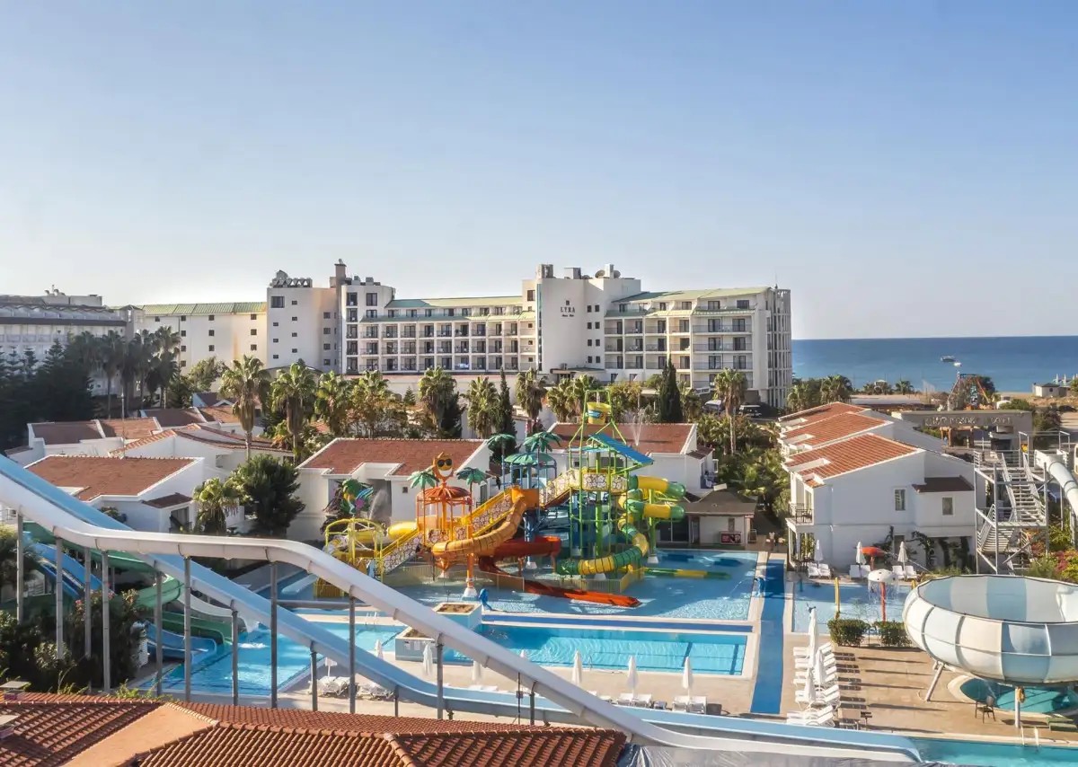 SELECTUM FAMILY COMFORT SIDE (EX. LYRA RESORT HOTEL)